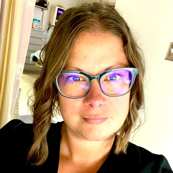 Meet your Posher, Kristyn - Picture 1 of 1